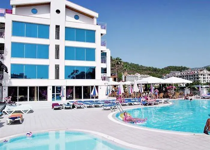 Ideal Pearl - Adult Only Hotel 4*