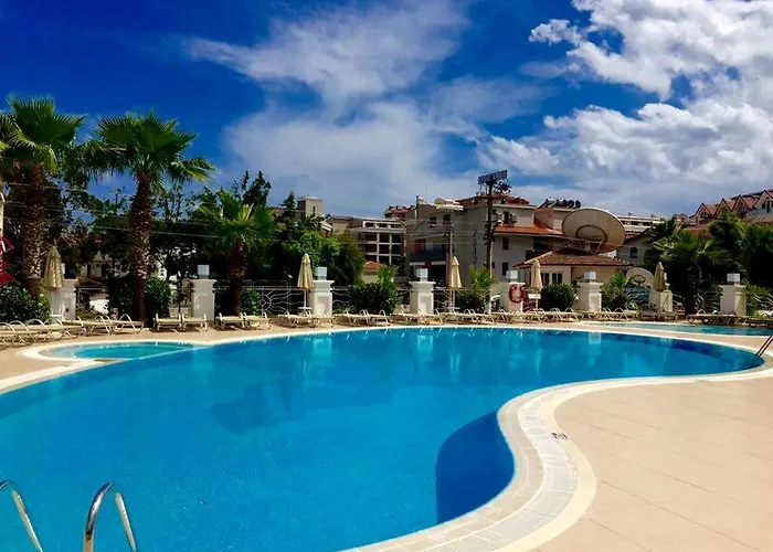 Ideal Pearl - Adult Only Hotel