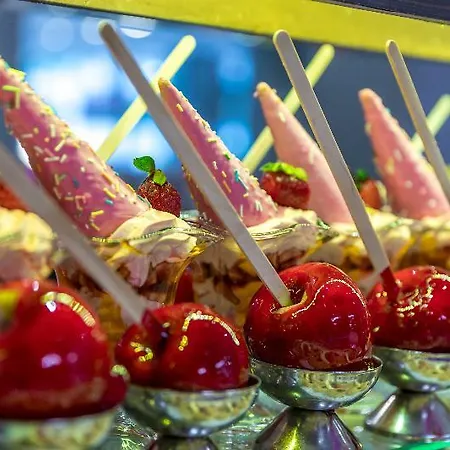 Ideal Pearl - Adult Only מלון מרמריס